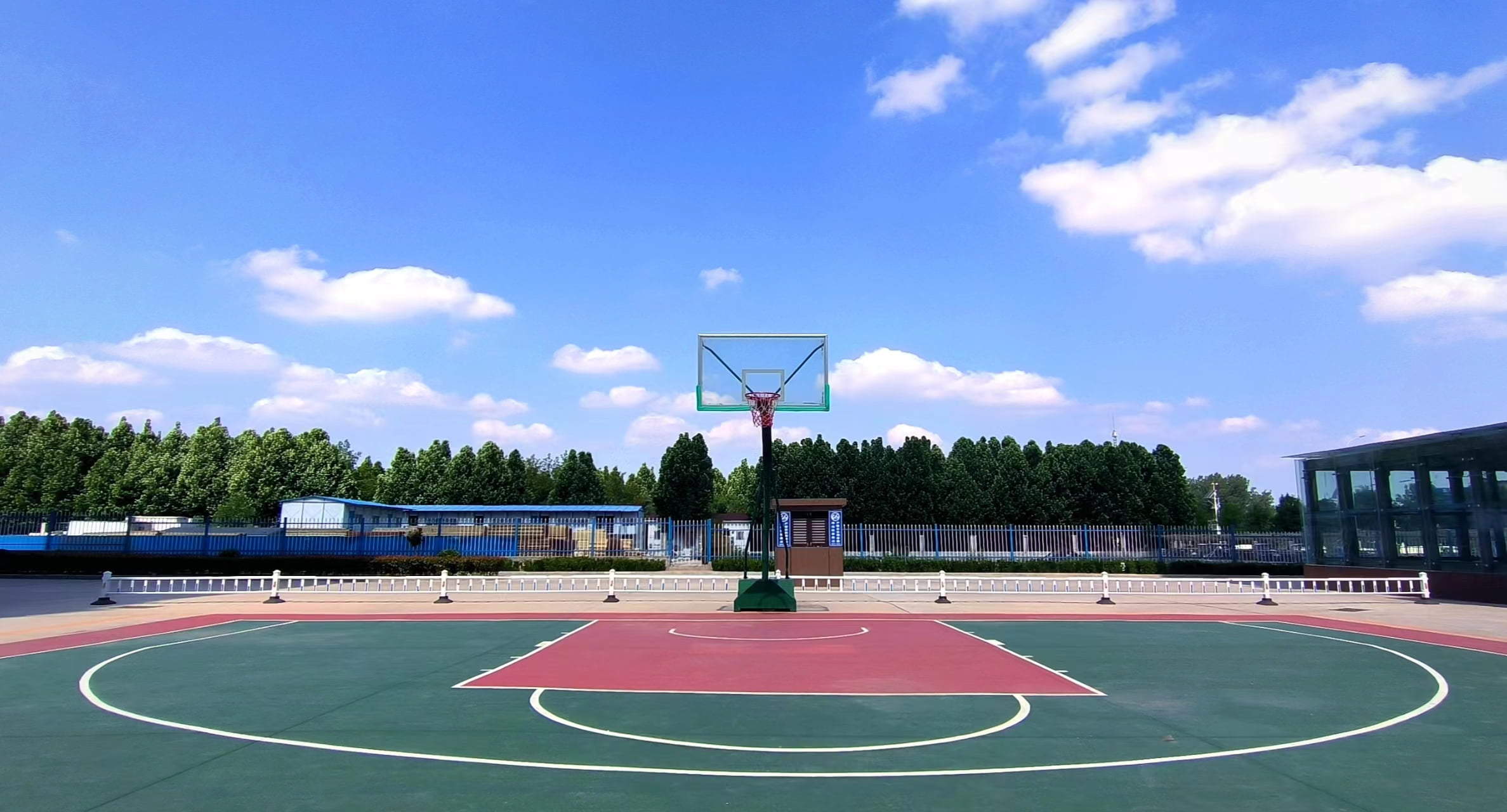 篮球场